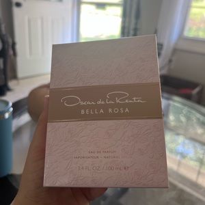 Brand new still in box, Oscar de la rents Bella Rosa EDP